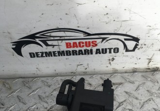 Supapa vacuum Opel Astra K cod: 55576356