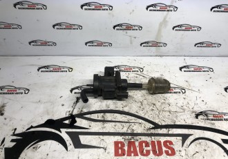 Supapa vacuum pentru Mercedes ML W163 2.7 CDI an 2003 ,cod A0005450427