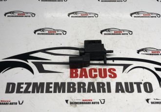 Supapa vacuum Volkswagen Golf 5 cod: 037906283c
