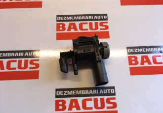 Supapa vacuum Volkswagen Golf 5 cod: 1k0906283a