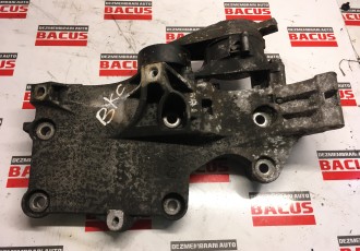 Suport rola accesorii Audi A4 B7 cod: 03g903143