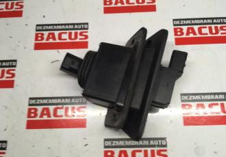 Switch inchidere usa VW Caddy cod: 10400167310