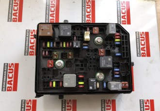 Tablou sigurante motor Opel Astra K motor 1.6 CDTI cod 39040853