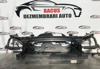Trager calandru Jaguar XE 2.0 D cod- gx73 8310 aa