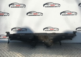 Trager HYUNDAI i40 dupa 2011 COD 64101-3Z000 