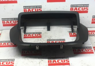 Trim ornament rama display navigatie renault megane 3 COD- 628700004r