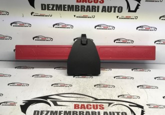 Triunghi reflectorizant cu suport Audi A6 C7 sedan 8T0860285 8T0860251 