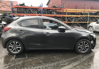 Usa DR fata Mazda 2 GT An 2018 Motor 1.5 Benzina KM- 29.000 	