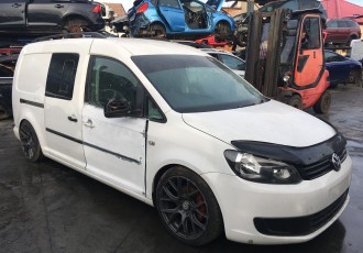 USA DR.LATERAL SPATE VW CADDY MAXI 1.6 DIESEL; AN 2013 ; KM-238.000