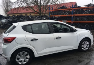 USA dr spate Dacia Sandero 3 Motor 1.0 Benzina An Fabricatie 2021 KM- 35.000