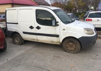 USA DREAPTA FATA Fiat Doblo CARGO 1.3 Diesel An 2006