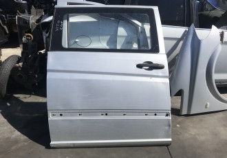 Usa dreapta fata Mercedes Vito 2.2 an 2006 model - 115 cdi