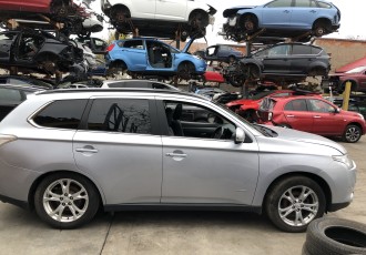 USA DREAPTA FATA spate Mitsubishi Outlander III 2.3 Diesel 2013 Diesel 