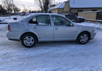 USA DREAPTA FATA VOLKSWAGEN BORA LIMUZINA 1.6 benzina an- 1998 