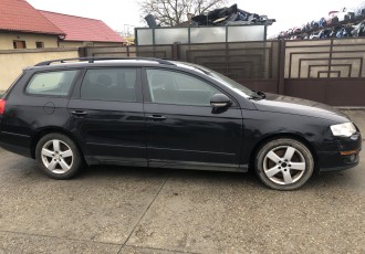 USA DREAPTA FATA Vw Passat B6 Combi Cutie Automata An 2006 Motor 2.0 TDI 