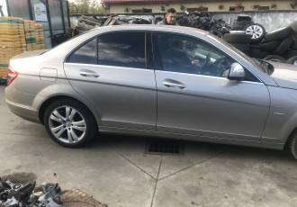 USA DREAPTA SPATE MERCEDES C-CLASSE C280 4 matic W204 LIMUZINA 3.0 BENZINA, AN 2008 AUTOMATA