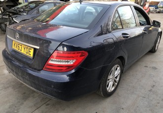 USA DREAPTA SPATE MERCEDES C- CLASSE W204 FACELIFT LIMUZINA 1.6CGI BENZINA, AN 2013 AUTOMATA 