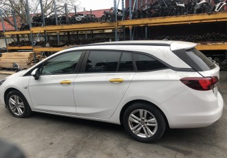 USA SPATE STANGA Opel Astra K Combi 1.4 benzina An 2019 km- 45.000