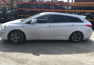 USA ST Fata Hyundai i40 Combi AN-2012 1.7 CRDI