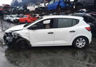 USA st spate Dacia Sandero 3 Motor 1.0 Benzina An Fabricatie 2021 KM- 35.000