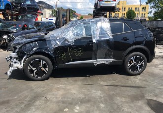 USA ST SPATE Peugeot 2008 Allure Premium Cutie Manuala Motor 1.2 Benzina An- 2025 - 300KM