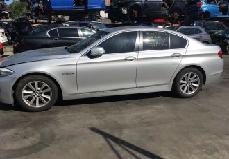 USA STANGA FATA BMW SERIA 5 LIMUZINA, F10 2.0 DIESEL, AUTOMATA, AN-2010