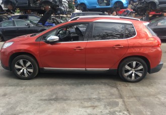 USA STANGA FATA Peugeot 2008 Allure BLUE SUV Motor 1.6HDI An- 2016 -183.000 Km