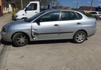 USA STANGA SPATE SEAT CORDOBA,1.4 BENZINA MANUALA AN 2005