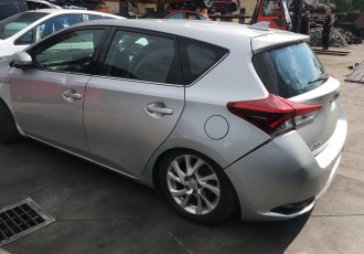 Usa stanga spate Toyota Auris Design Hev Hatchbach 1.8 Benzina Hybrid / Electric Cutie Automata An 2018