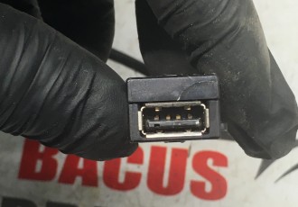 USB cu suport VW Touran 2017 cod- 5Q0035726e