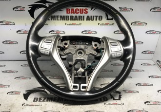 Volan in 3 spite cu comenzi Nissan Qashqai 2 J11 (2013 - 2020) 34210952B