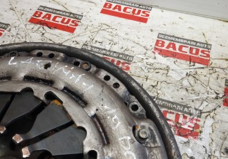 VOLANTA RENAULT LAGUNA 1,9 DCI